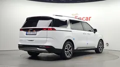 2023 Kia Carnival Diesel 9-Seater Noblesse — фото 2