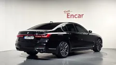 2022 BMW 7-Series 740i M Sport — фото 2