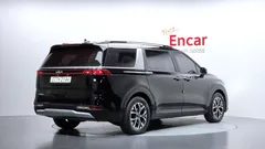 2023 Kia Carnival Diesel 9-Seater Prestige — фото 2
