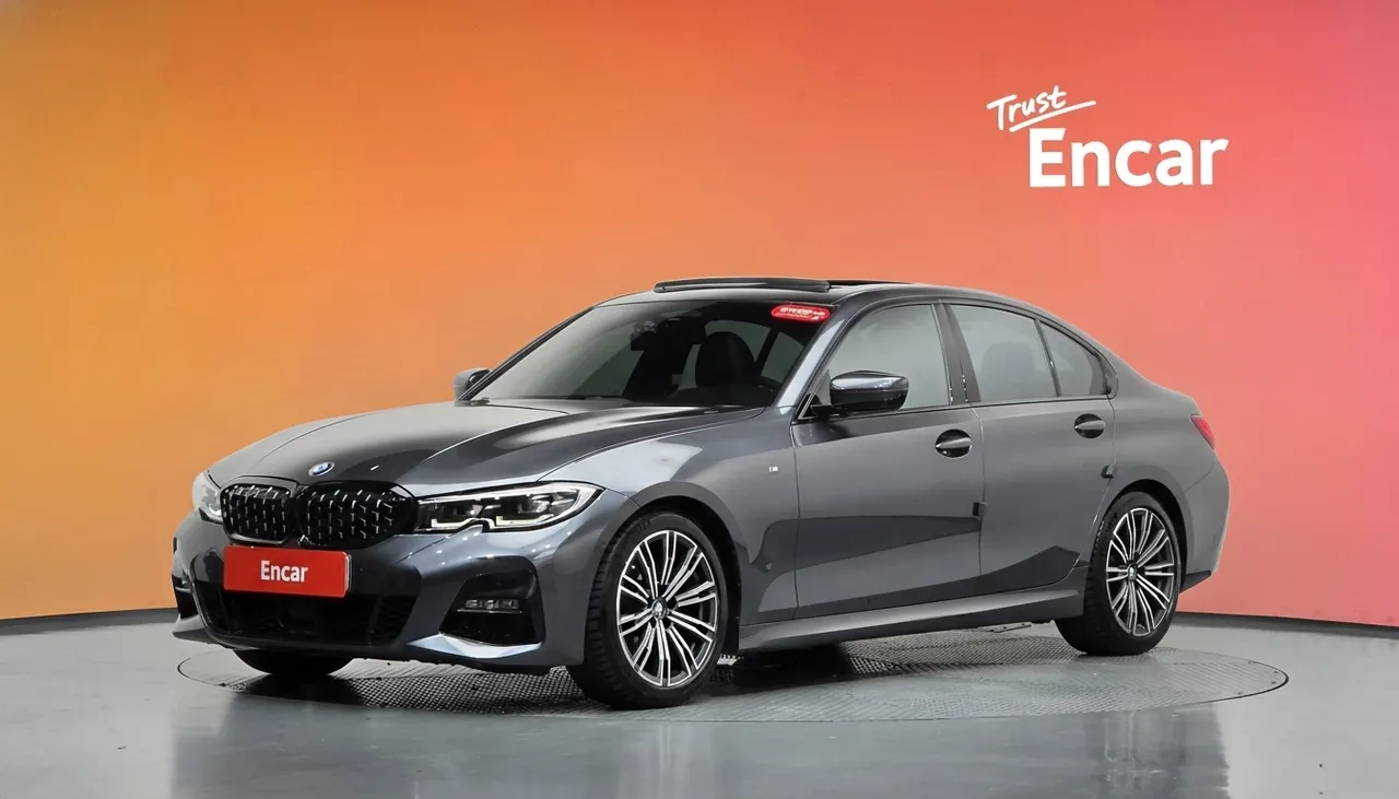 2022 BMW 3-Series 320i M Sport