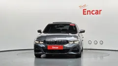 2022 BMW 3-Series 320i M Sport — фото 3