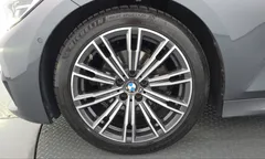 2022 BMW 3-Series 320i M Sport — фото 5