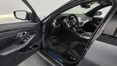 2022 BMW 3-Series 320i M Sport — фото 10