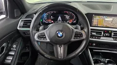 2022 BMW 3-Series 320i M Sport — фото 17