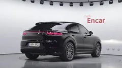 2023 Porsche Cayenne 3.0 COUPE PLATINUM EDITION — фото 2