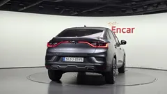 2023 Renault Samsung XM3 1.6 E-TECH Inspire e-shifter — фото 4
