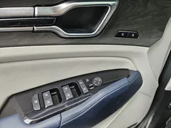 2023 Kia Sportage Signature 2WD — фото 17