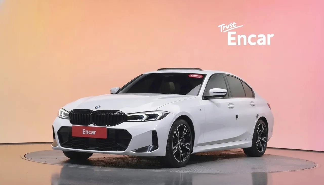 2023 BMW 3-Series 320i M Sport