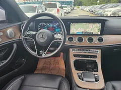 2022 Mercedes-Benz E-Class E220d 4MATIC Exclusive — фото 5