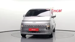 2022 Hyundai Staria Cargo 5-Seater — фото 3