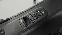 2022 Hyundai Staria Cargo 5-Seater — фото 17