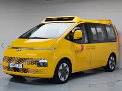 2024 Hyundai Staria L3.5 Kinder Safety Car — фото 13
