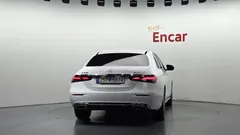 2022 Mercedes-Benz E-Class E350 4MATIC Avantgarde — фото 4