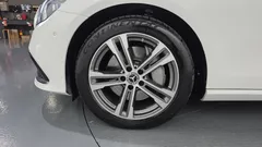2022 Mercedes-Benz E-Class E350 4MATIC Avantgarde — фото 5