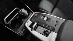 2023 BMW 2-Series 220i Luxury — фото 9