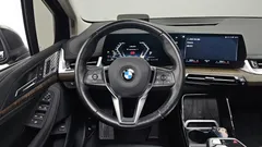 2023 BMW 2-Series 220i Luxury — фото 12
