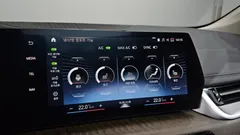 2023 BMW 2-Series 220i Luxury — фото 15