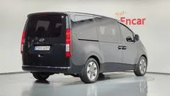 2023 Hyundai Staria L3.5 Tourer 11-Seater — фото 2