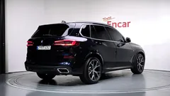 2022 BMW X5 xDrive 40i M Sport — фото 2