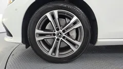 2022 Mercedes-Benz E-Class E350 4MATIC Avantgarde — фото 5