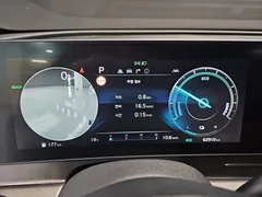 2023 Kia Sportage Signature 2WD — фото 8