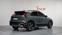 2024 Kia Niro Signature — фото 2