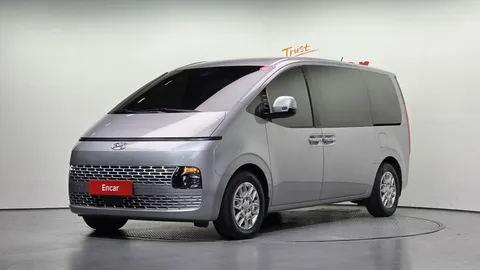 2023 Hyundai Staria Tourer 11-Seater