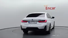 2024 BMW 3-Series 320i M Sport — фото 4