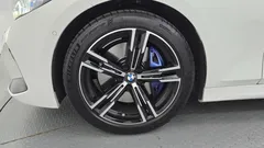 2024 BMW 3-Series 320i M Sport — фото 5