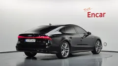 2022 Audi A7 55 TFSI Quattro Premium — фото 2