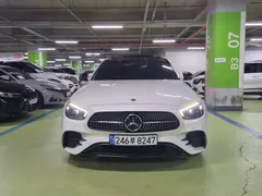 2023 Mercedes-Benz E-Class E350 4MATIC AMG Line — фото 3