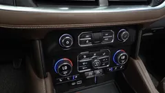 2022 Chevrolet Tahoe 6.2 Dark Knight 4WD — фото 18