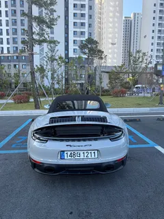2023 Porsche 911 Carrera GTS Cabriolet — фото 2
