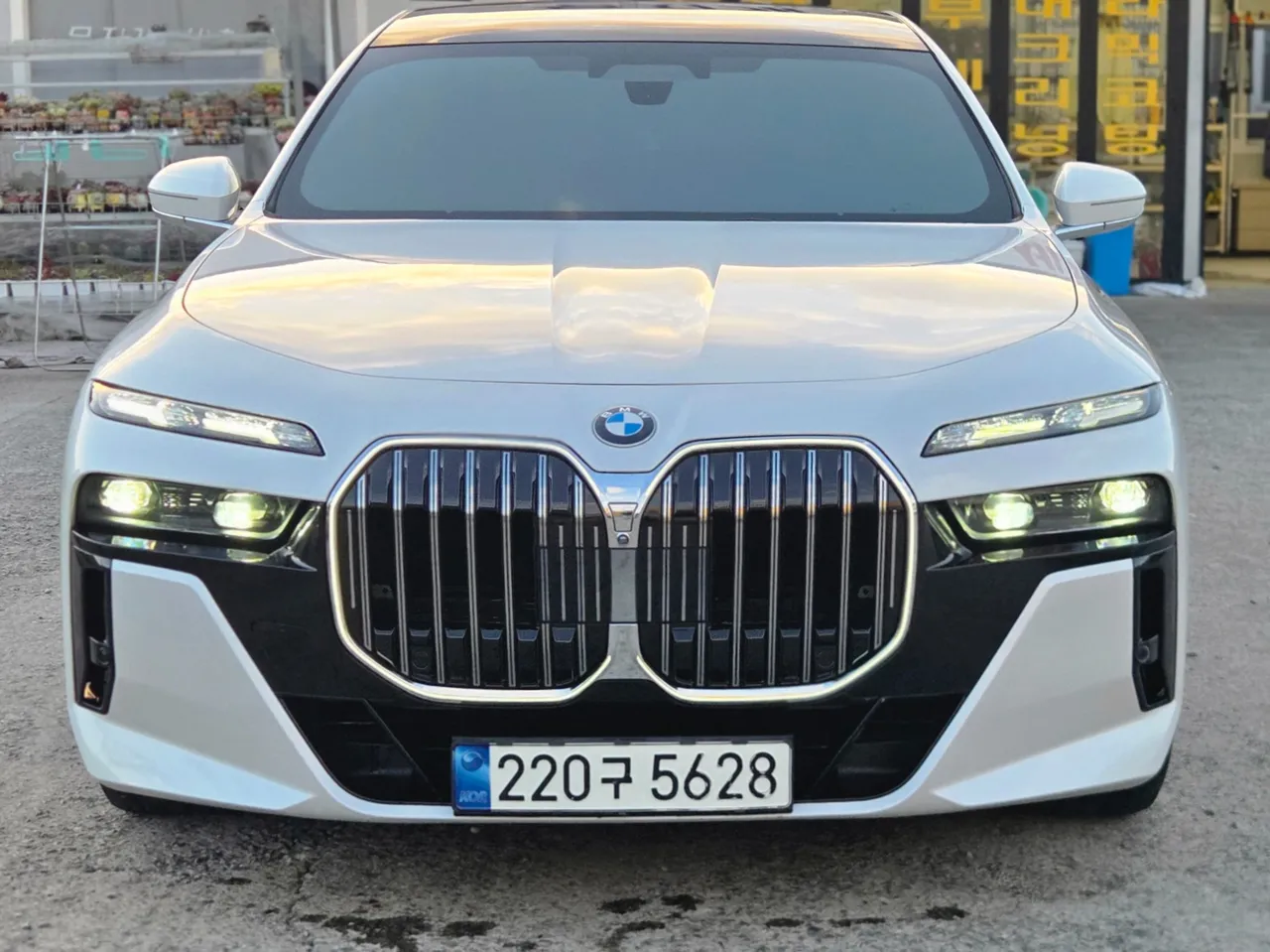 2023 BMW 7-Series 740i sDrive M Sport