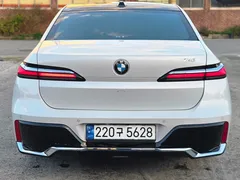 2023 BMW 7-Series 740i sDrive M Sport — фото 6