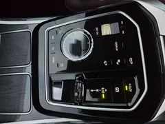 2023 BMW 7-Series 740i sDrive M Sport — фото 16