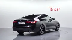 2022 BMW 4-Series 420i M Sport Performance Coupe — фото 2