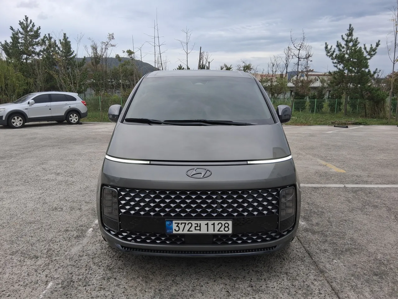 2022 Hyundai Staria Lounge 9-Seater