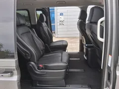 2022 Hyundai Staria Lounge 9-Seater — фото 17
