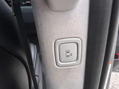 2022 Hyundai Staria Lounge 9-Seater — фото 18