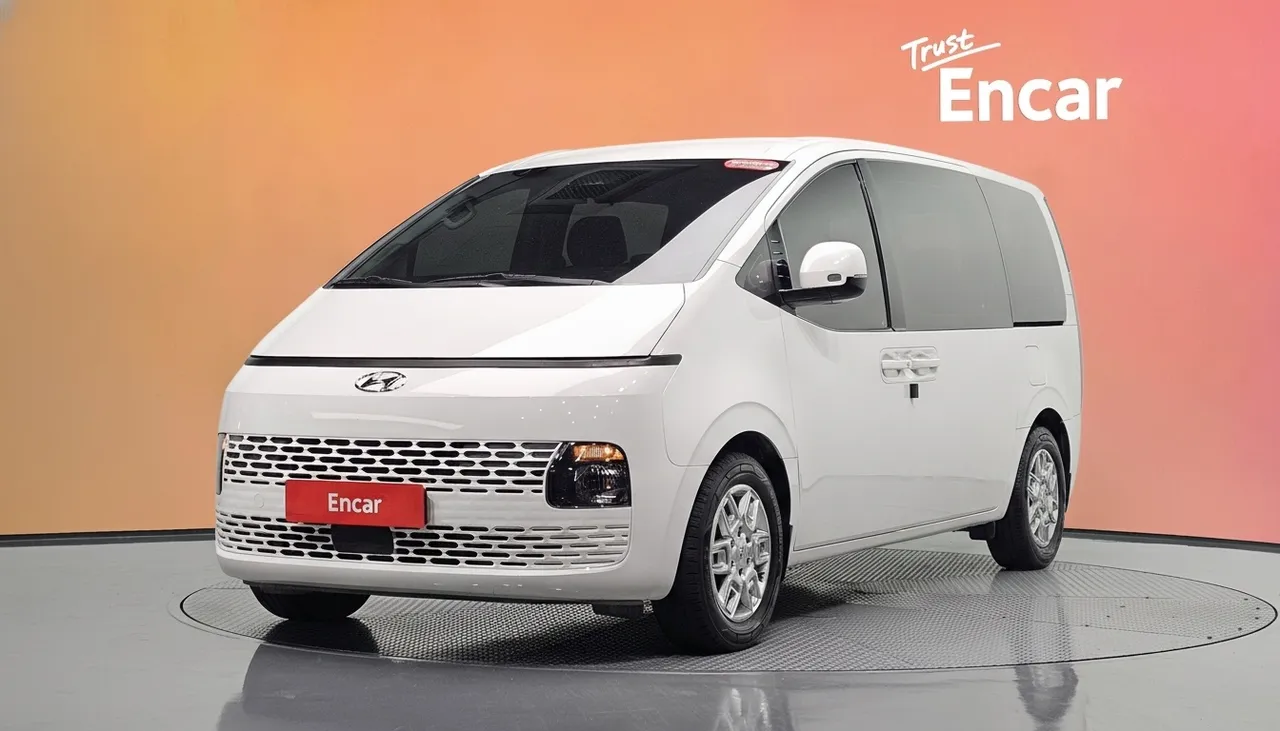 2023 Hyundai Staria Tourer 9-Seater