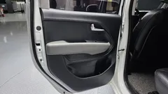 2023 Kia Ray Prestige — фото 17