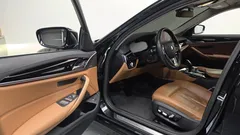 2022 BMW 5-Series 520i Luxury — фото 10