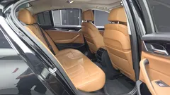 2022 BMW 5-Series 520i Luxury — фото 12