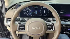 2023 Kia Carnival Diesel 7-Seater Hi-Limousine — фото 6