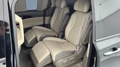 2023 Kia Carnival Diesel 7-Seater Hi-Limousine — фото 19