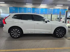 2023 Volvo XC60 B5 Ultimate Bright — фото 4