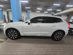 2023 Volvo XC60 B5 Ultimate Bright — фото 5