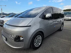 2023 Hyundai Staria Tourer 11-Seater — фото 1