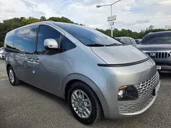 2023 Hyundai Staria Tourer 11-Seater — фото 2